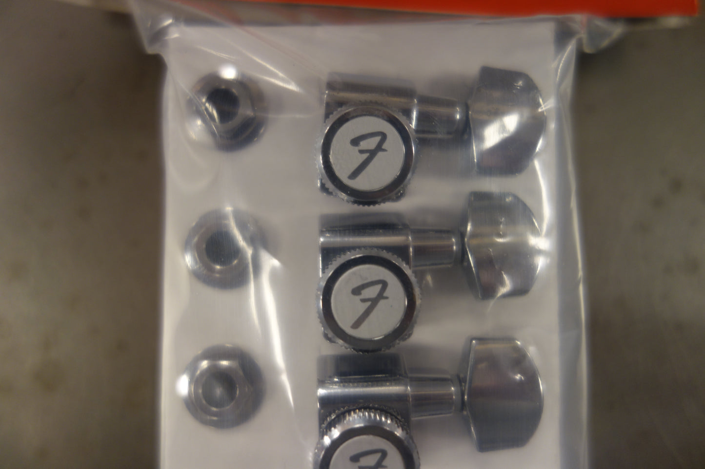 Fender Locking Stratocaster/Telecaster Staggered Tuning Machines (Polished Chrome) (6)