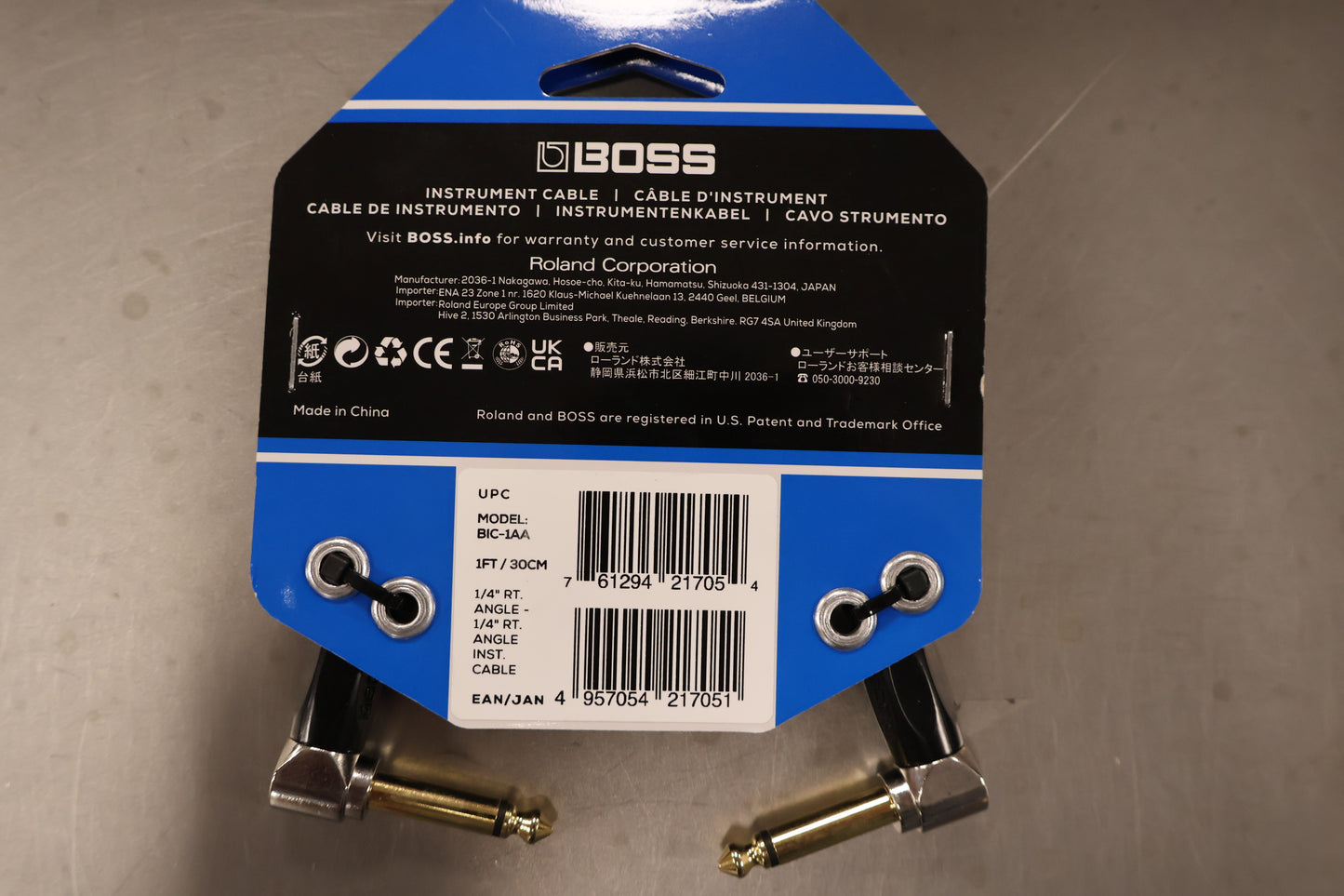 Boss BIC-1AA 1FT 30cm Instrument Cable, Angle/Angle 1/4 Jack