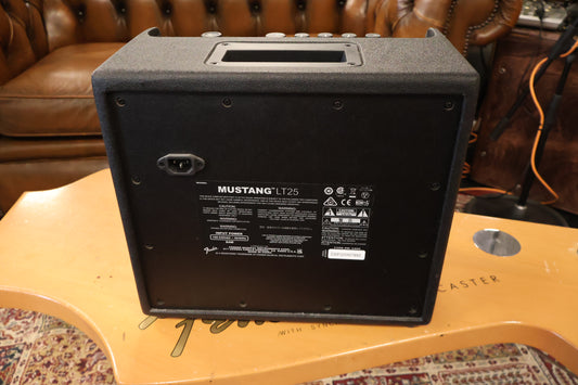 Fender LT-25 Mustang (Used)