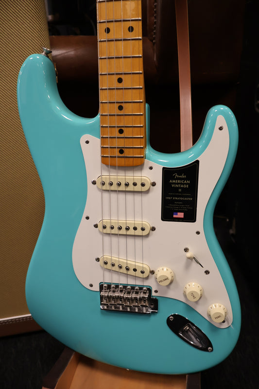 Fender American Vintage II 1957 Stratocaster Sea Foam Green (USED)