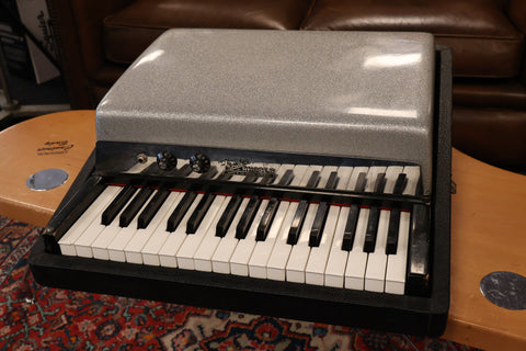 Fender Rhodes Piano Bass 32-Key Electric Piano 1965 - 1969 - Silver Sparkle Top