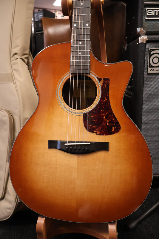 Eastman AC222CE-DLX-GB Grand Auditorium with gigbag (B-Stock)