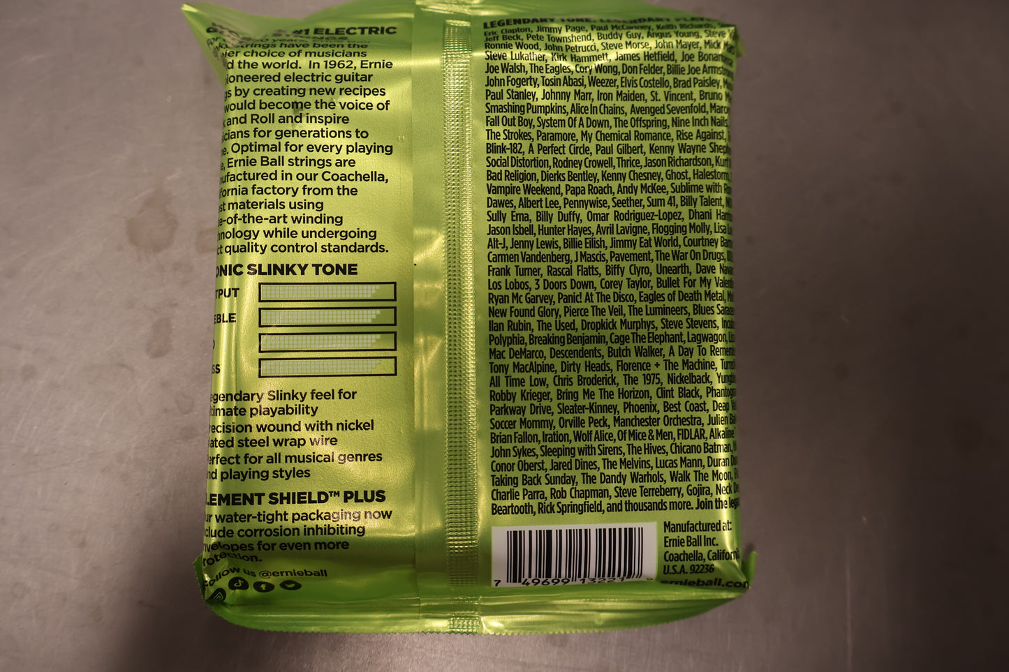 Ernie Ball EB3221 Regular Slinky 010-046 for Electric Guitar 3-Pack