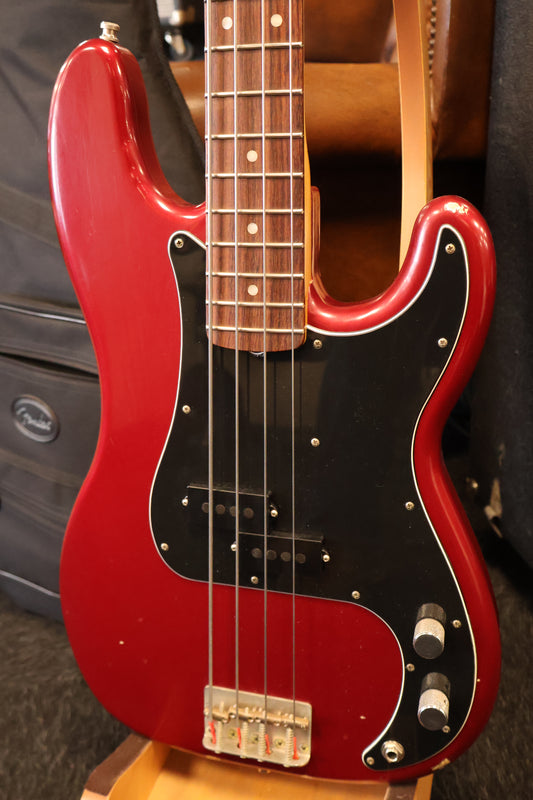 Fender Nate Mendel P Bass 2018 Candy Apple Red (Used)