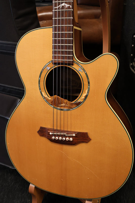Takamine Ltd 1999 Grand Auditorium Mountain (Used)
