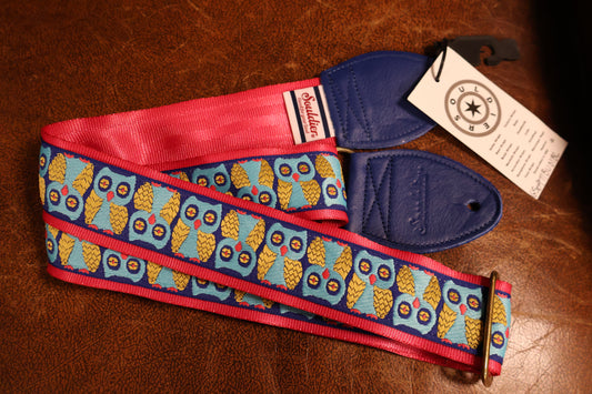 Souldier GS0970 - Owl Blue on Pink Guitar Strap