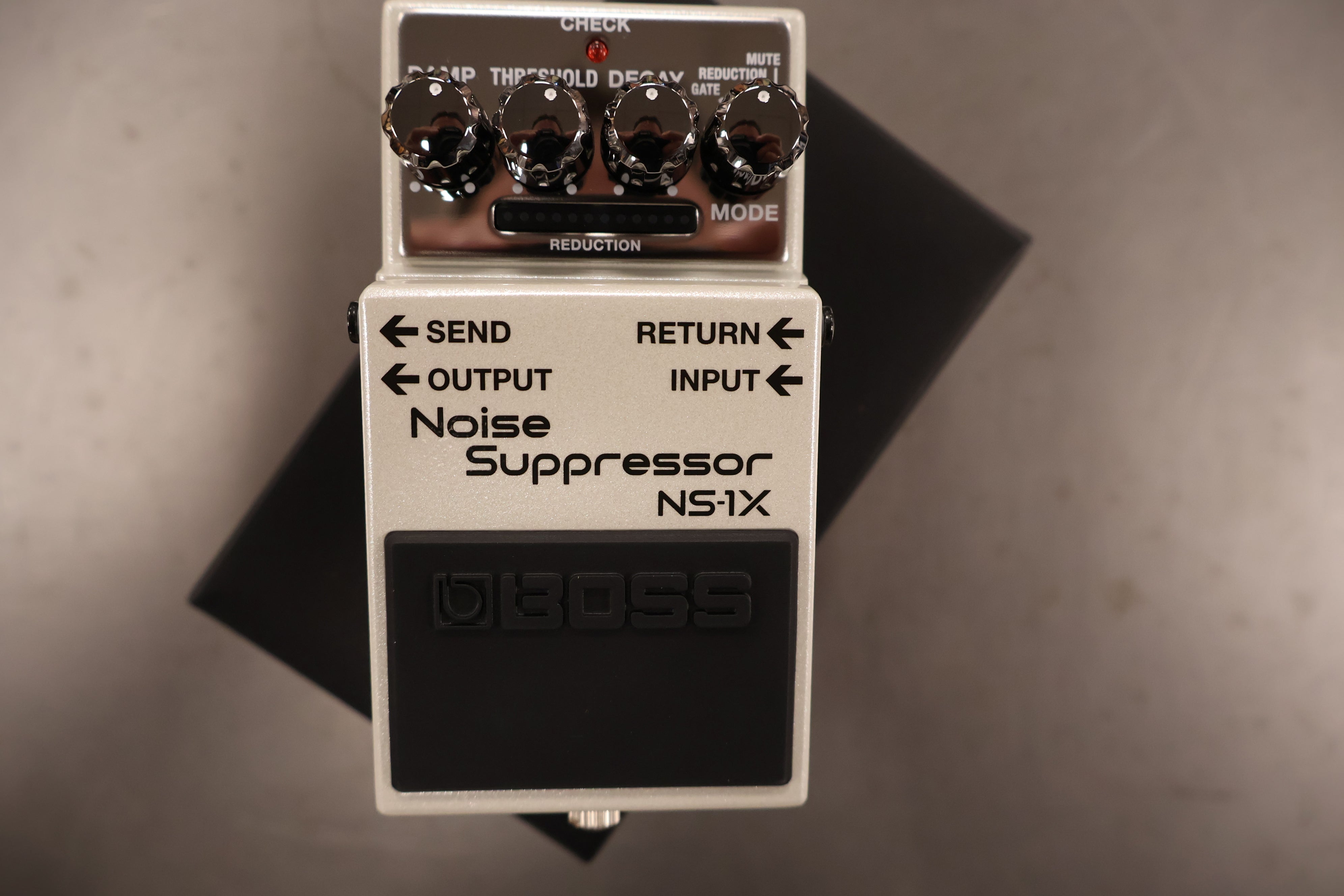 Boss NS-1X Noise Suppressor – Dirk Witte