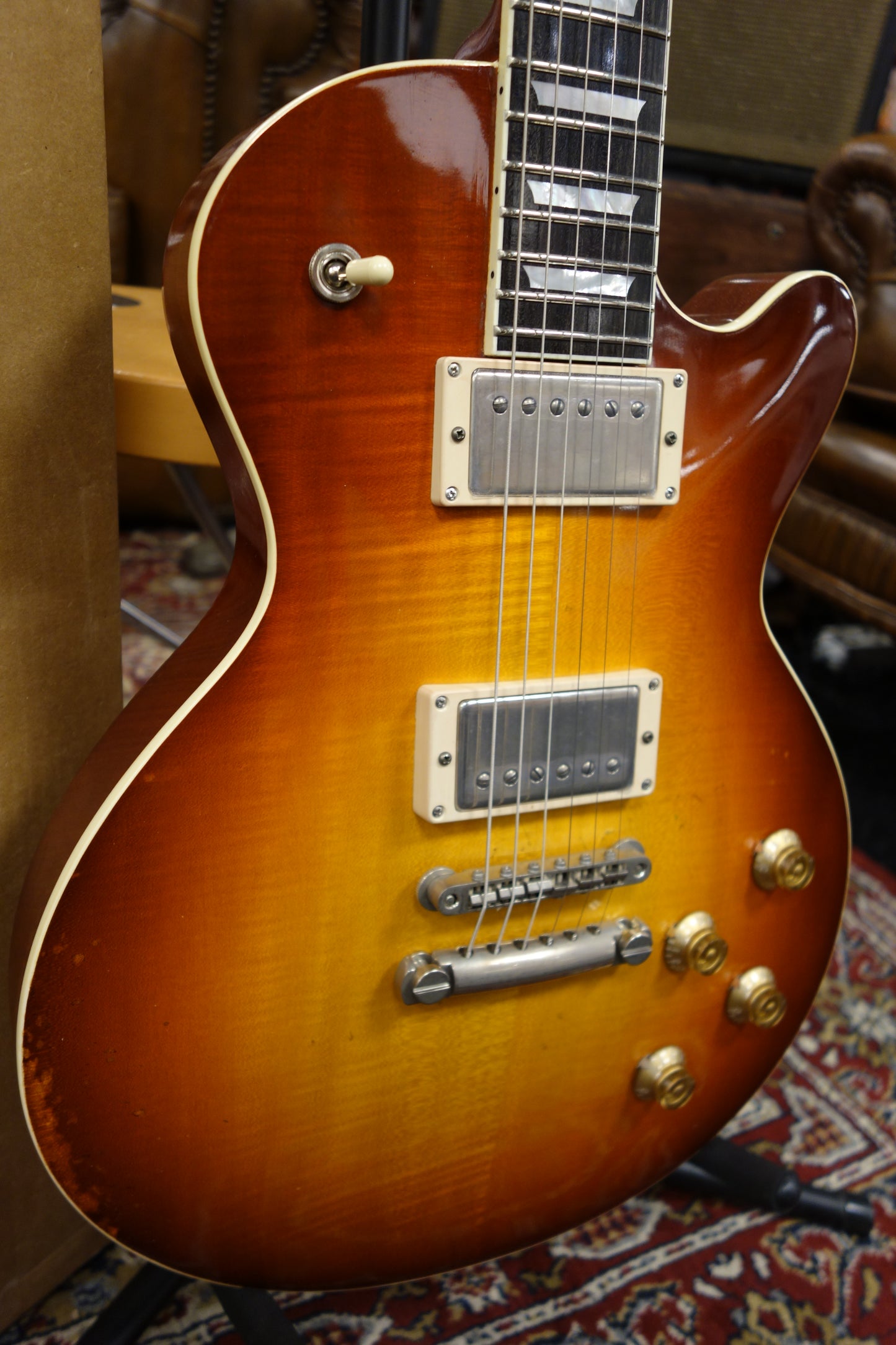 Eastman SB59/V-RB Redburst Varnish