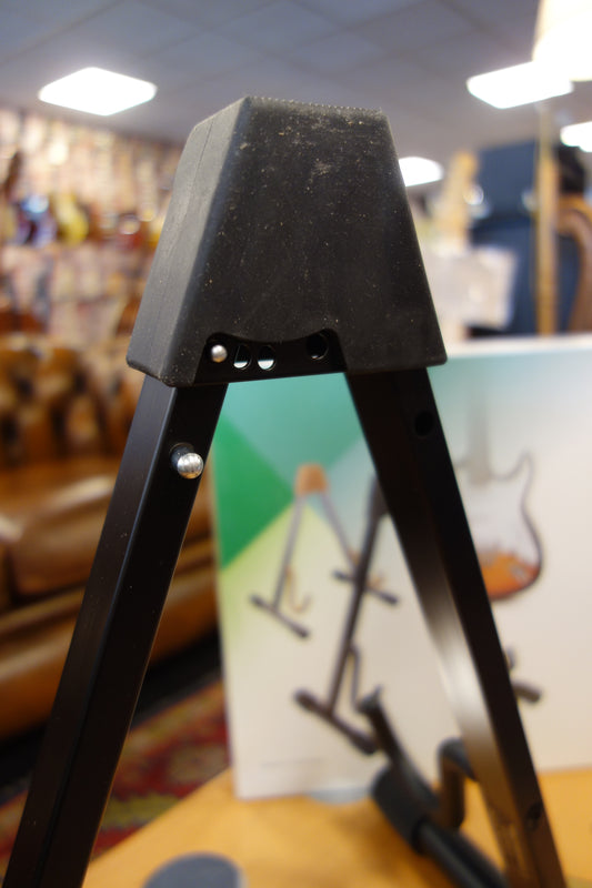 Konig & Meyer 17540 Foldable Guitar Stand
