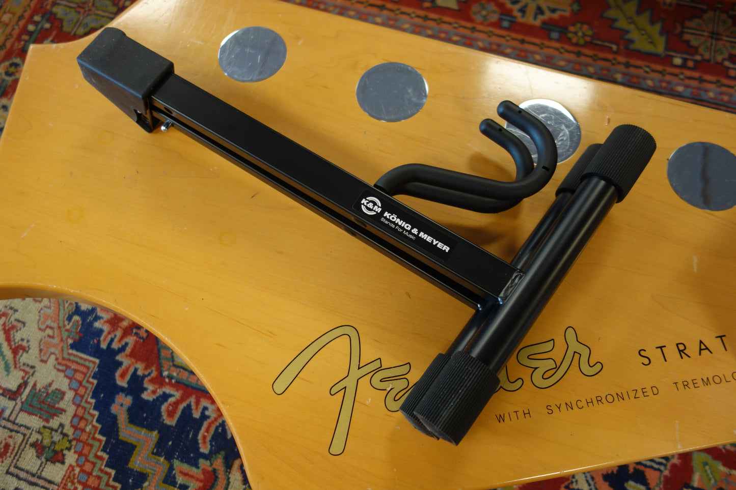 Konig & Meyer 17540 Foldable Guitar Stand