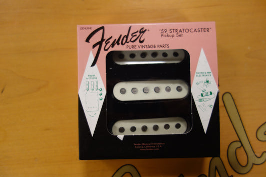Fender Pure Vintage '59 Strat Pickup Set, Vintage White (3)