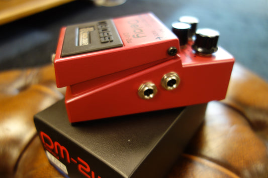 Boss DM-2W Delay Waza Craft