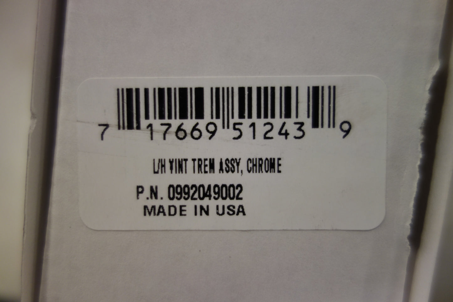 Fender 6-Saddle American Vintage Series Stratocaster Tremolo Assembly, Left Handed (Chrome)