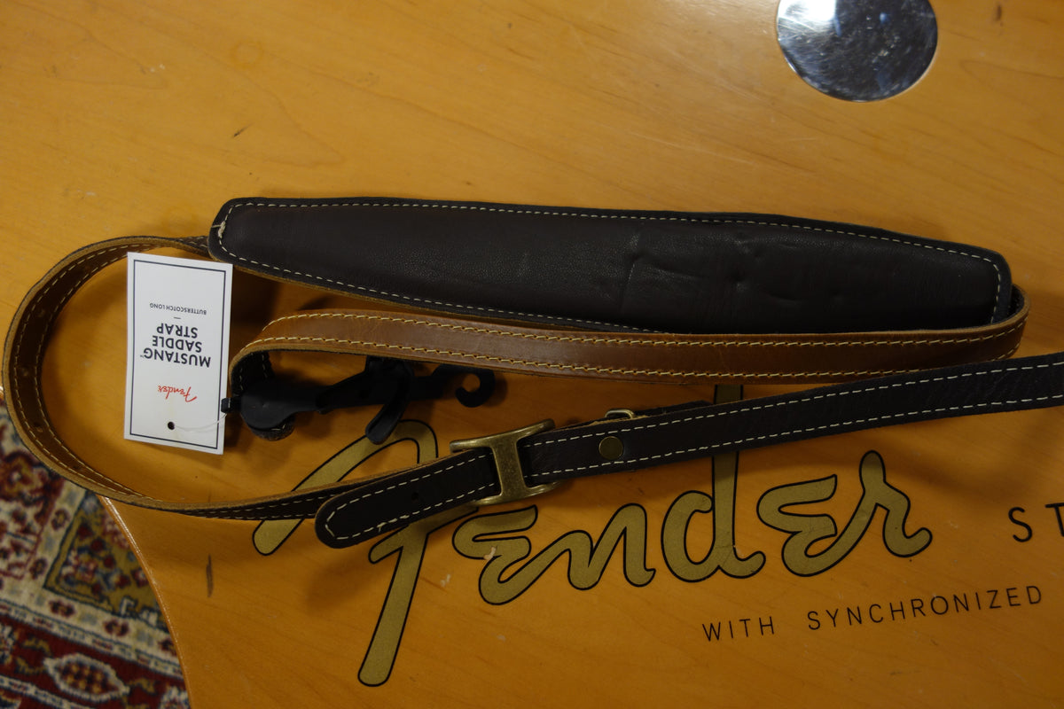 Fender USA製レザーストラップ Mustang? Saddle Strap