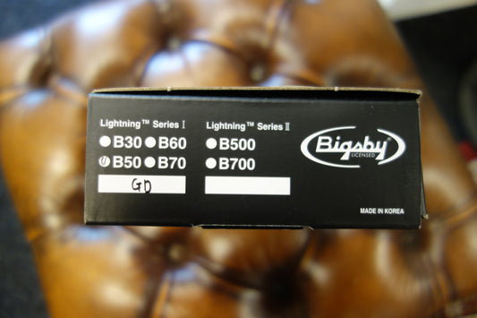 Bigsby B50G Tremolo Lightning Series Gold Solid Flat