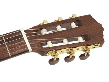 Salvador Cortez CC-06 Classic guitar student line