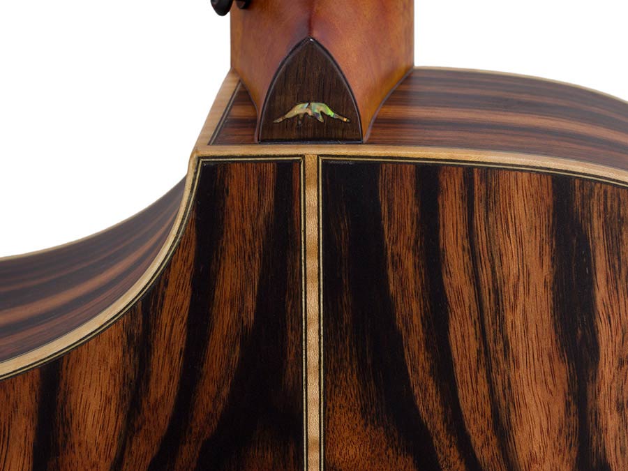 Bromo BAR5CE Rocky Mountain Concert guitar all solid tonewoods