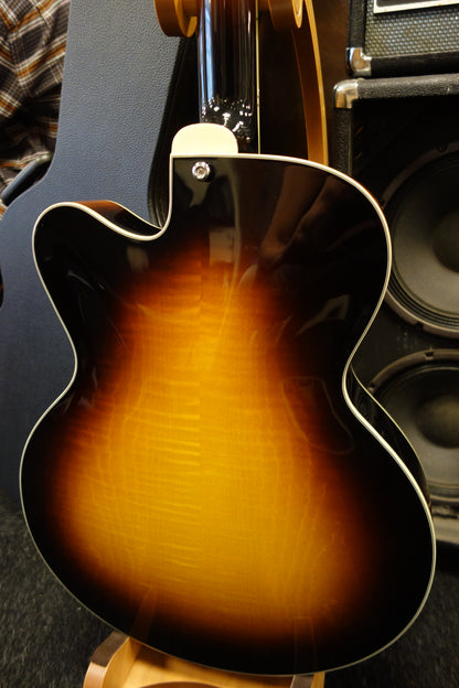 Eastman AR503CE-Sunburst 16" Archtop Seymour Duncan