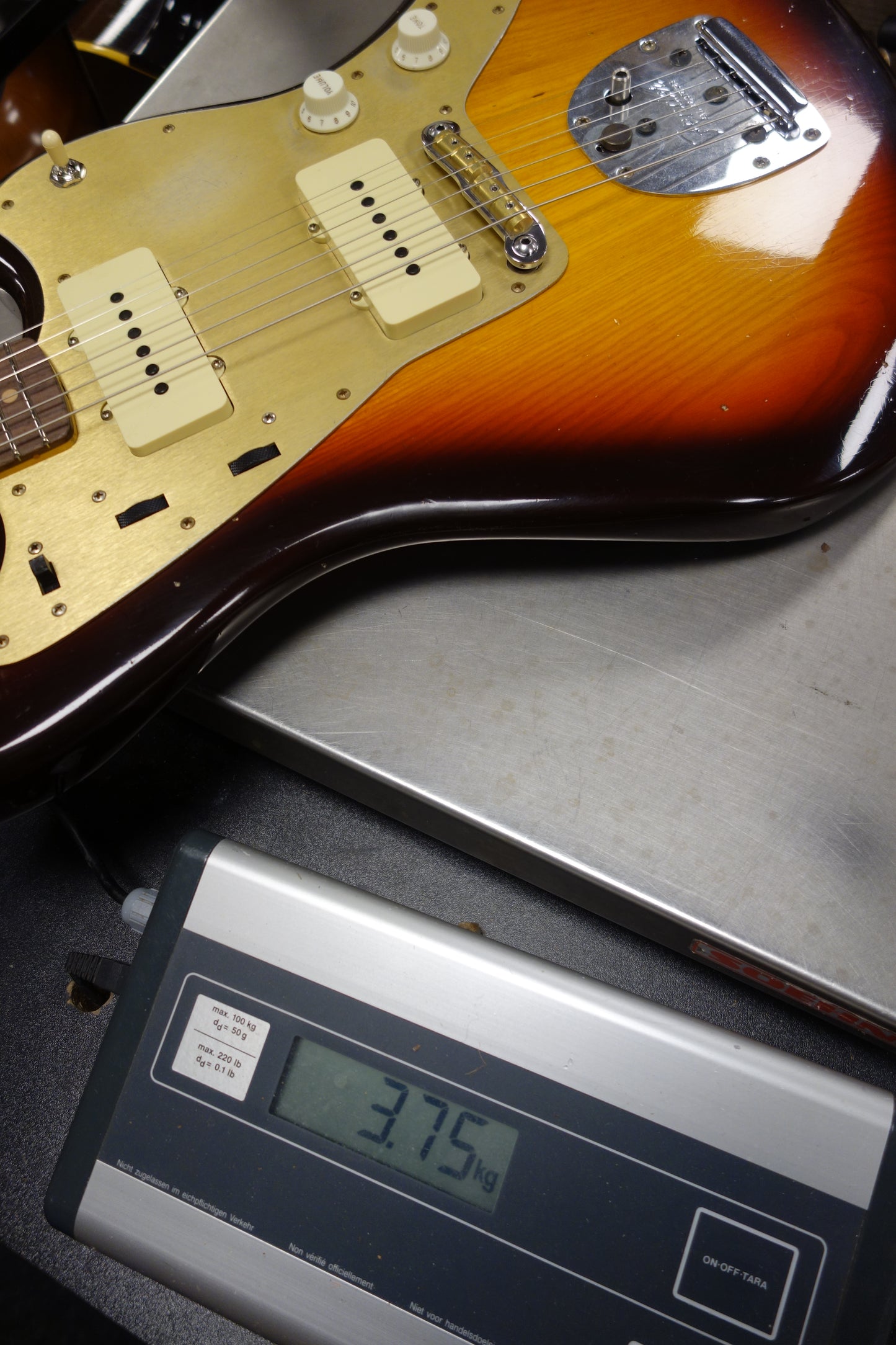 Fender 1959 250K Jazzmaster Journeyman Relic Chocolate 3-Color Sunburst