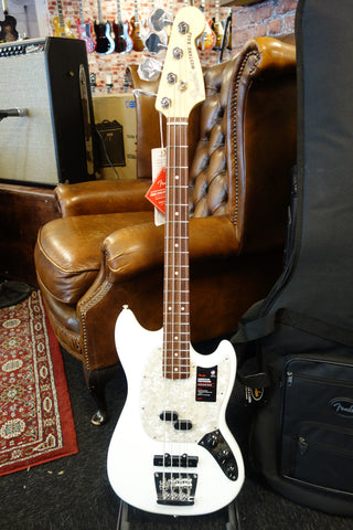 Fender American Performer Mustang Bass Arctic White
