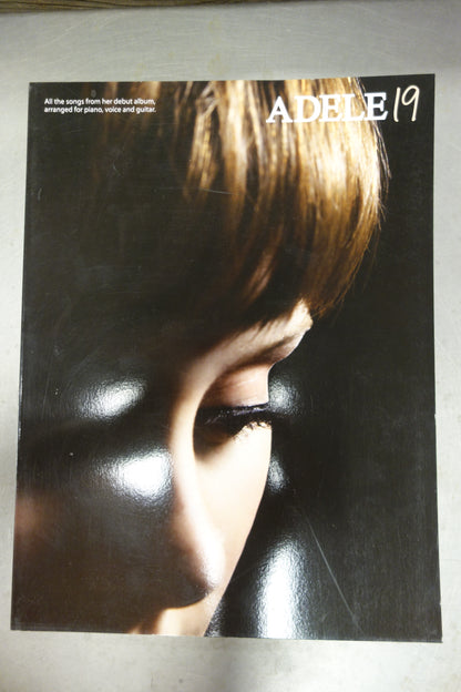 Adele 19
