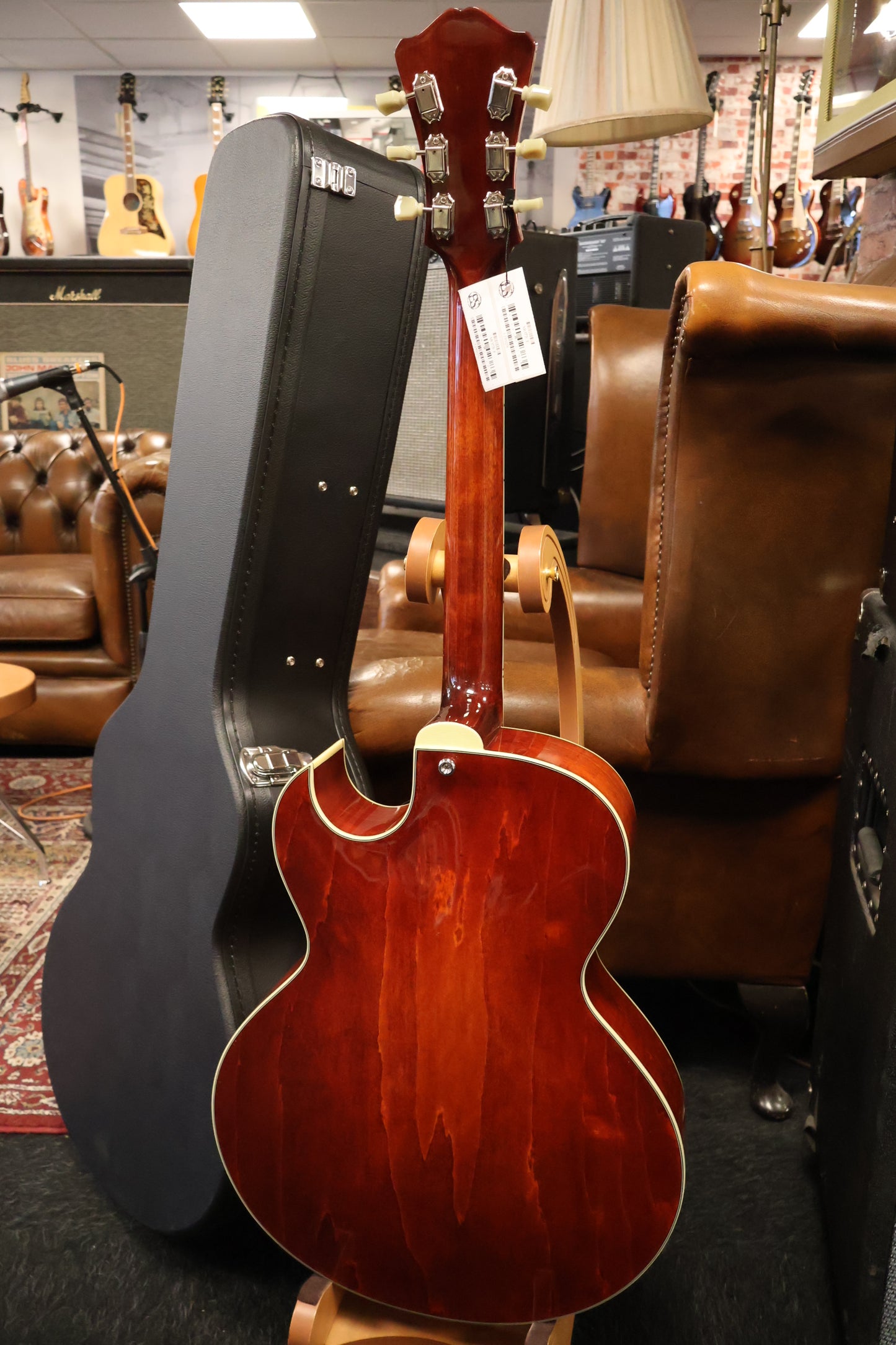 Eastman AR372CE Hollow Body Archtop (B-Stock)