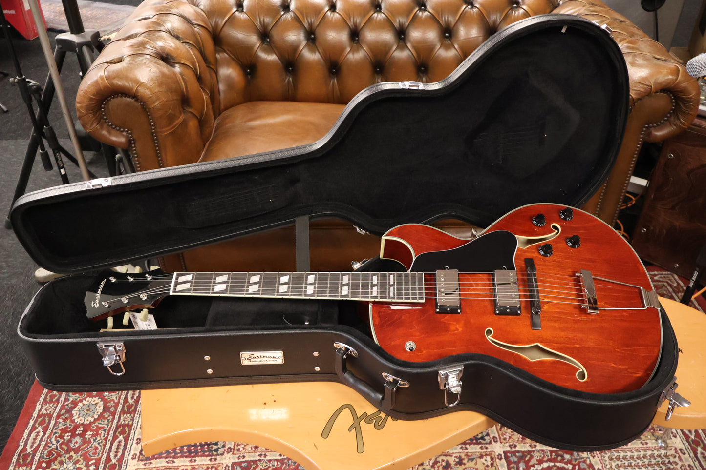 Eastman AR372CE Hollow Body Archtop (B-Stock)