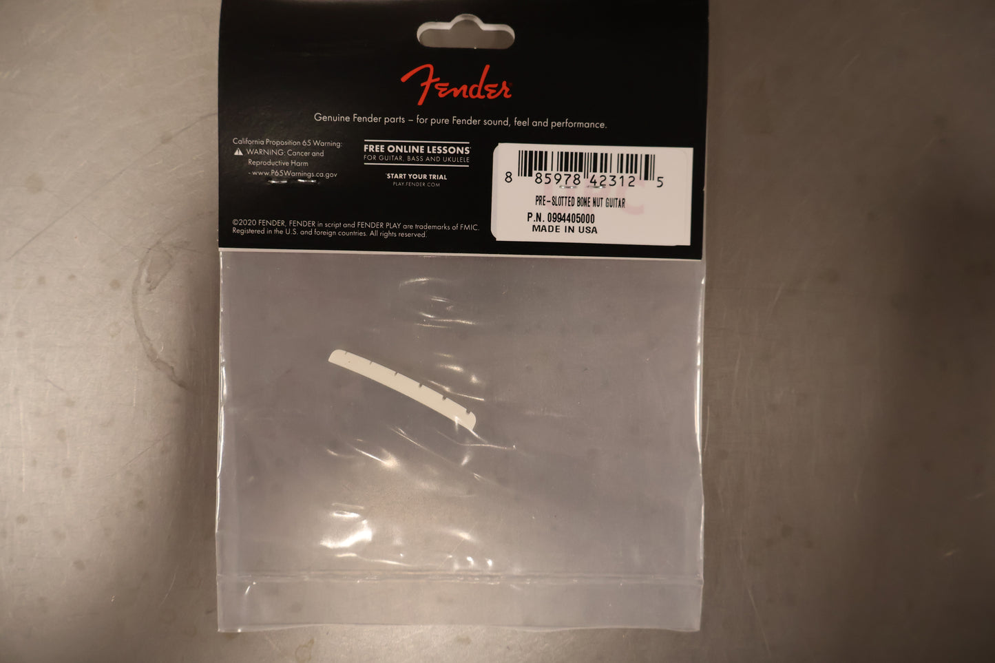 Fender Vintage-Style Strat/Tele Genuine Bone String Nut Pre-Slotted