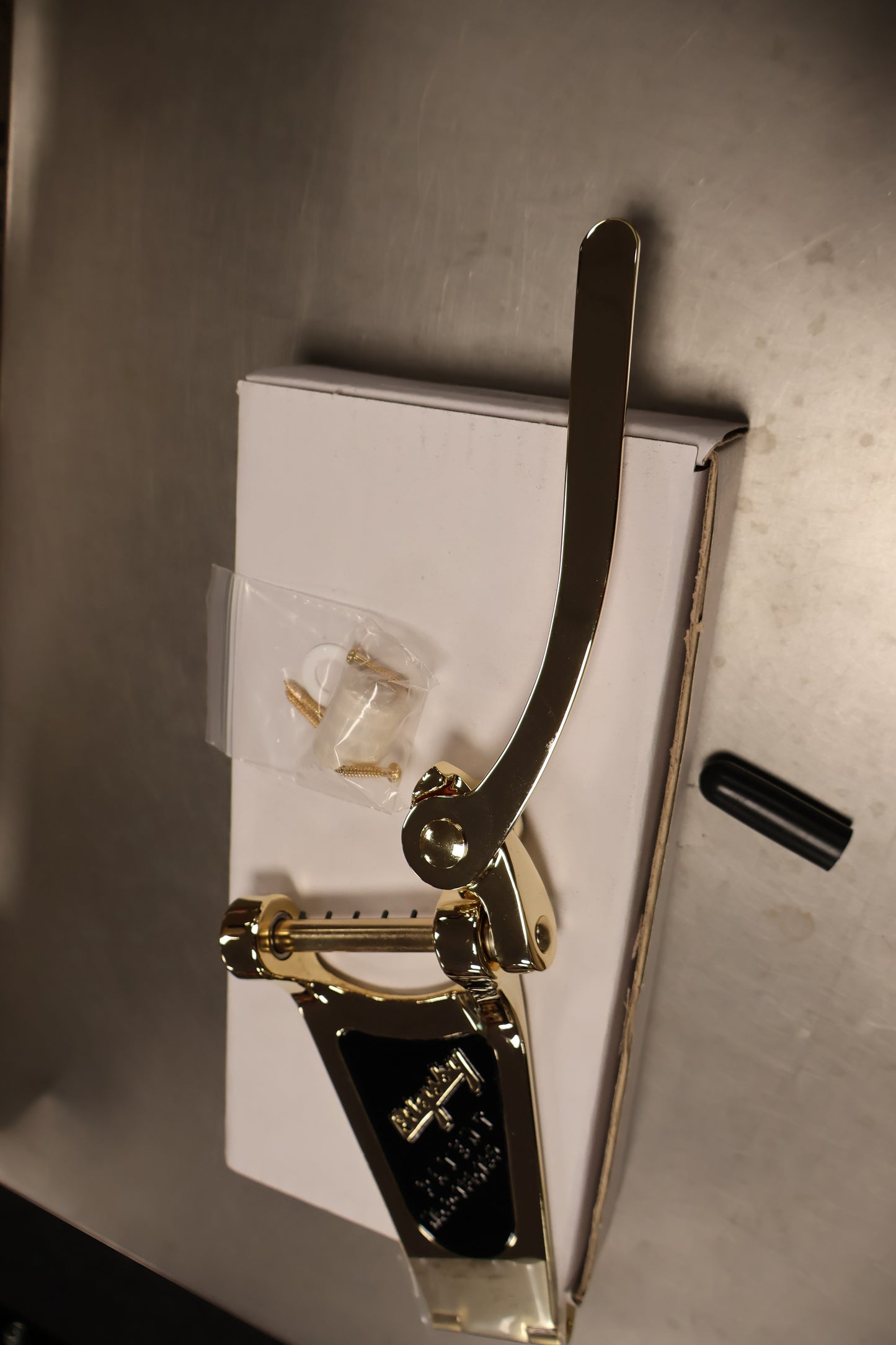 Bigsby B6 Vibrato Tailpiece, Gold, Extra Short Hinge