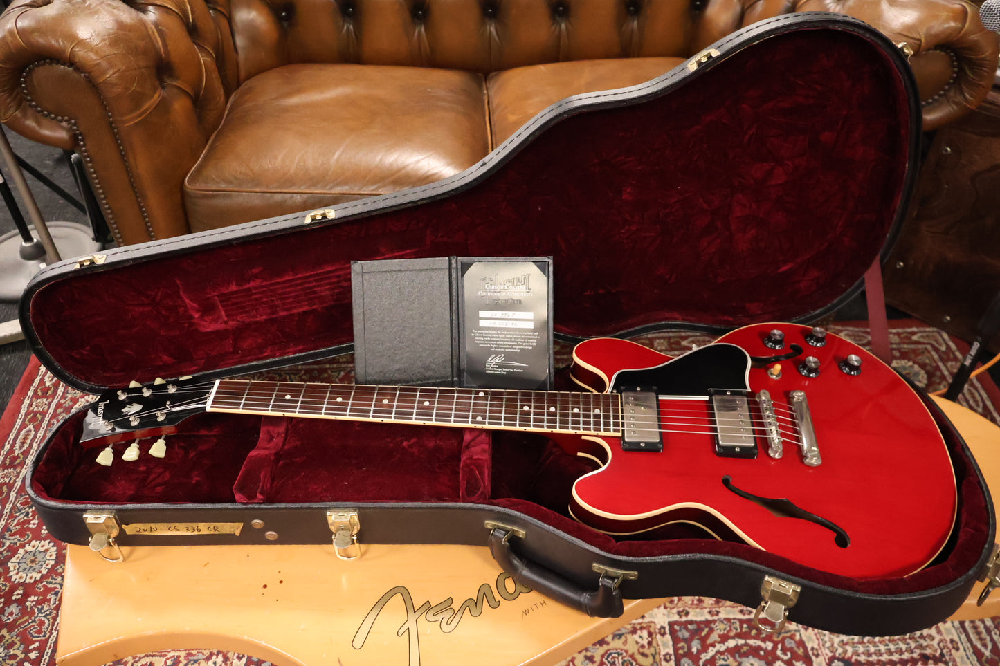 Gibson CS-339 Cherry Custom Shop (USED)