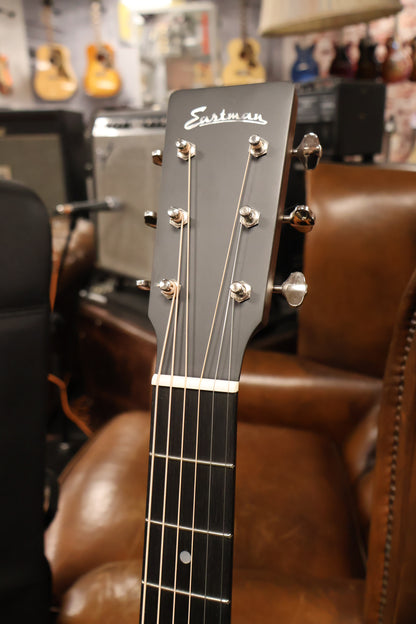 Eastman E3DE Deluxe Dreadnought with Electronics (Used)