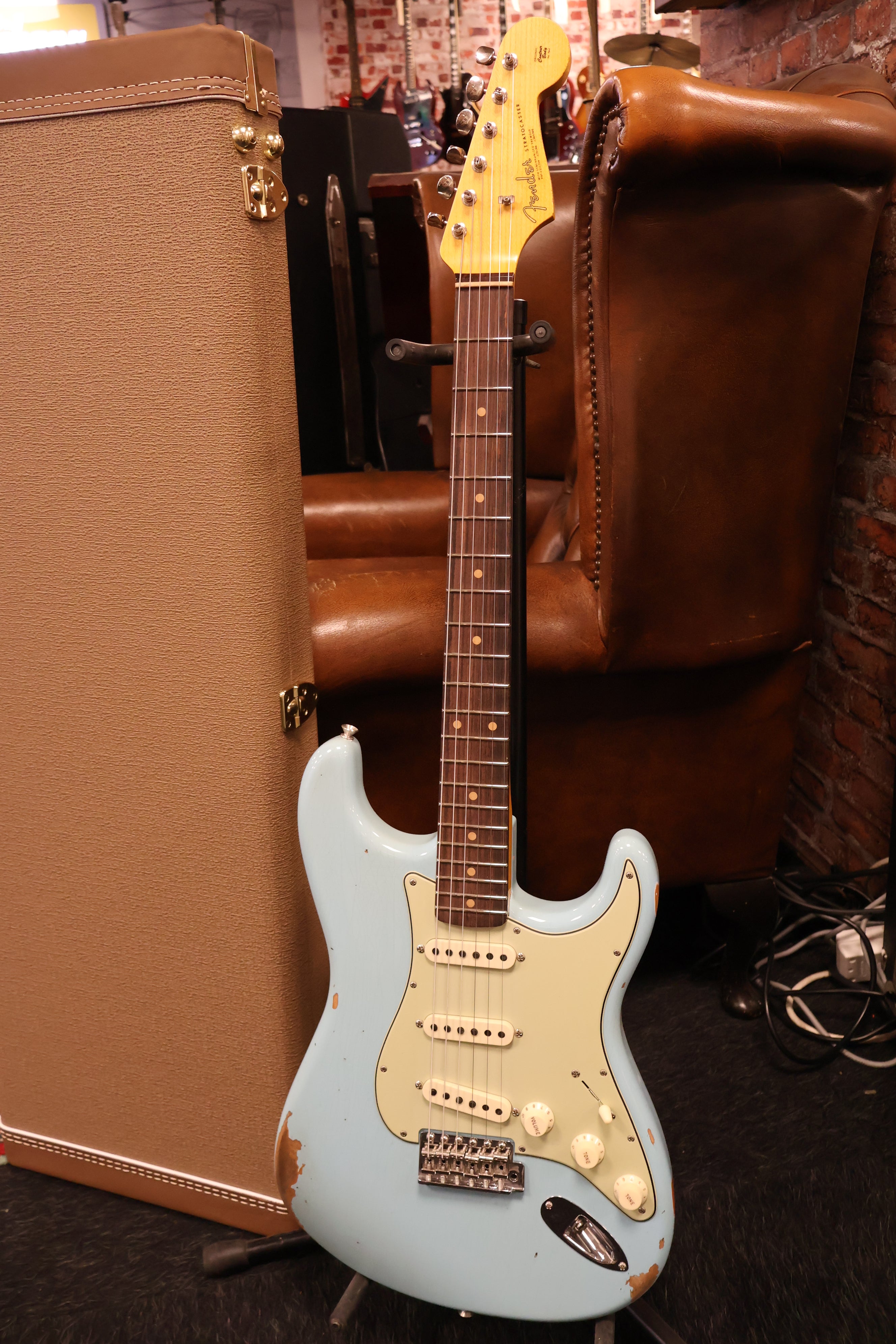 Fender '62 Stratocaster Relic-CC Faded Aged Daphne Blue – Dirk Witte