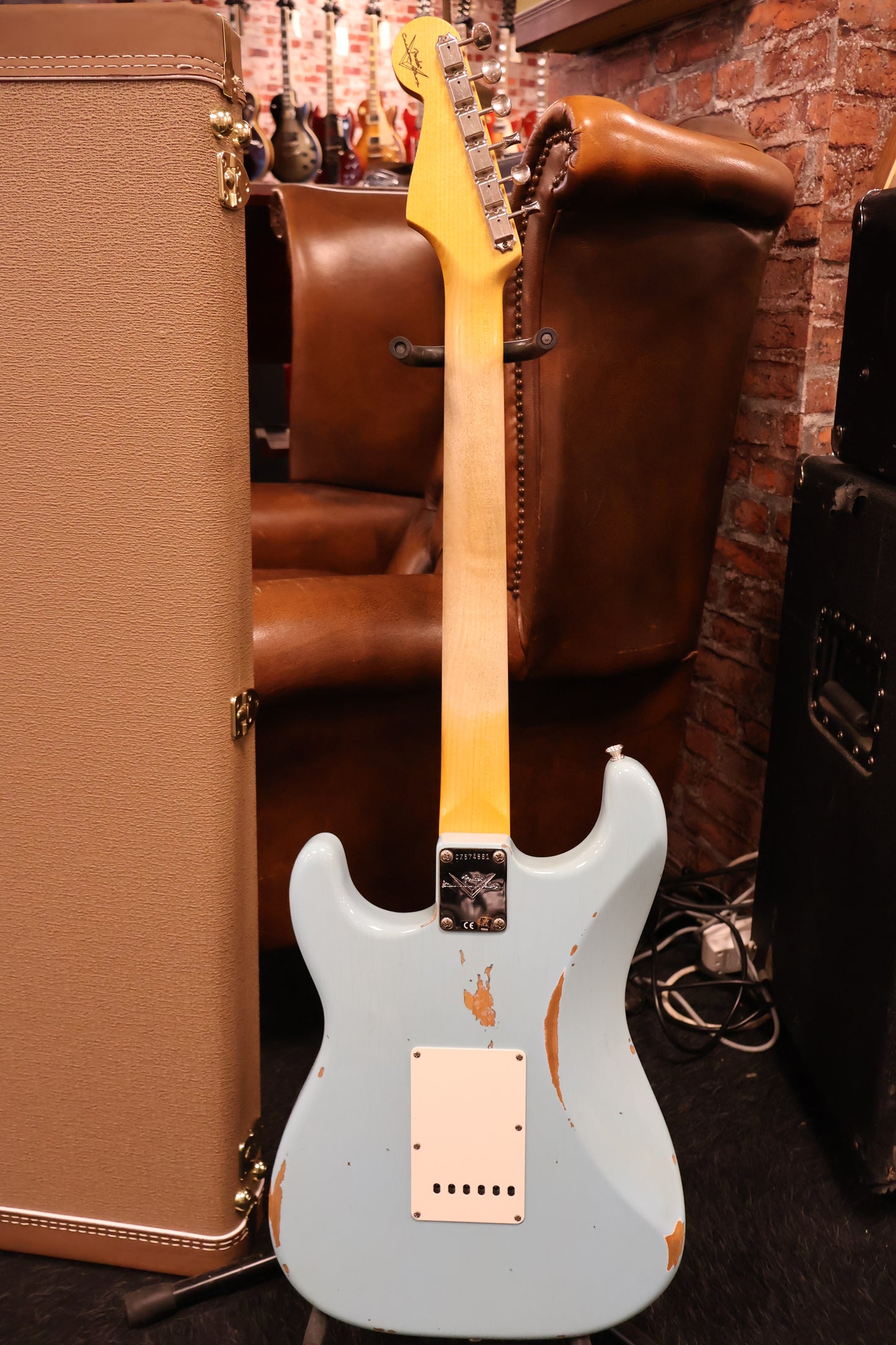 Fender '62 Stratocaster Relic-CC Faded Aged Daphne Blue