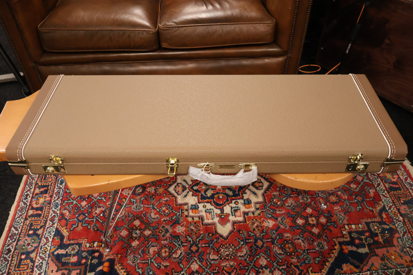 Fender '62 Stratocaster Relic-CC Faded Aged Daphne Blue