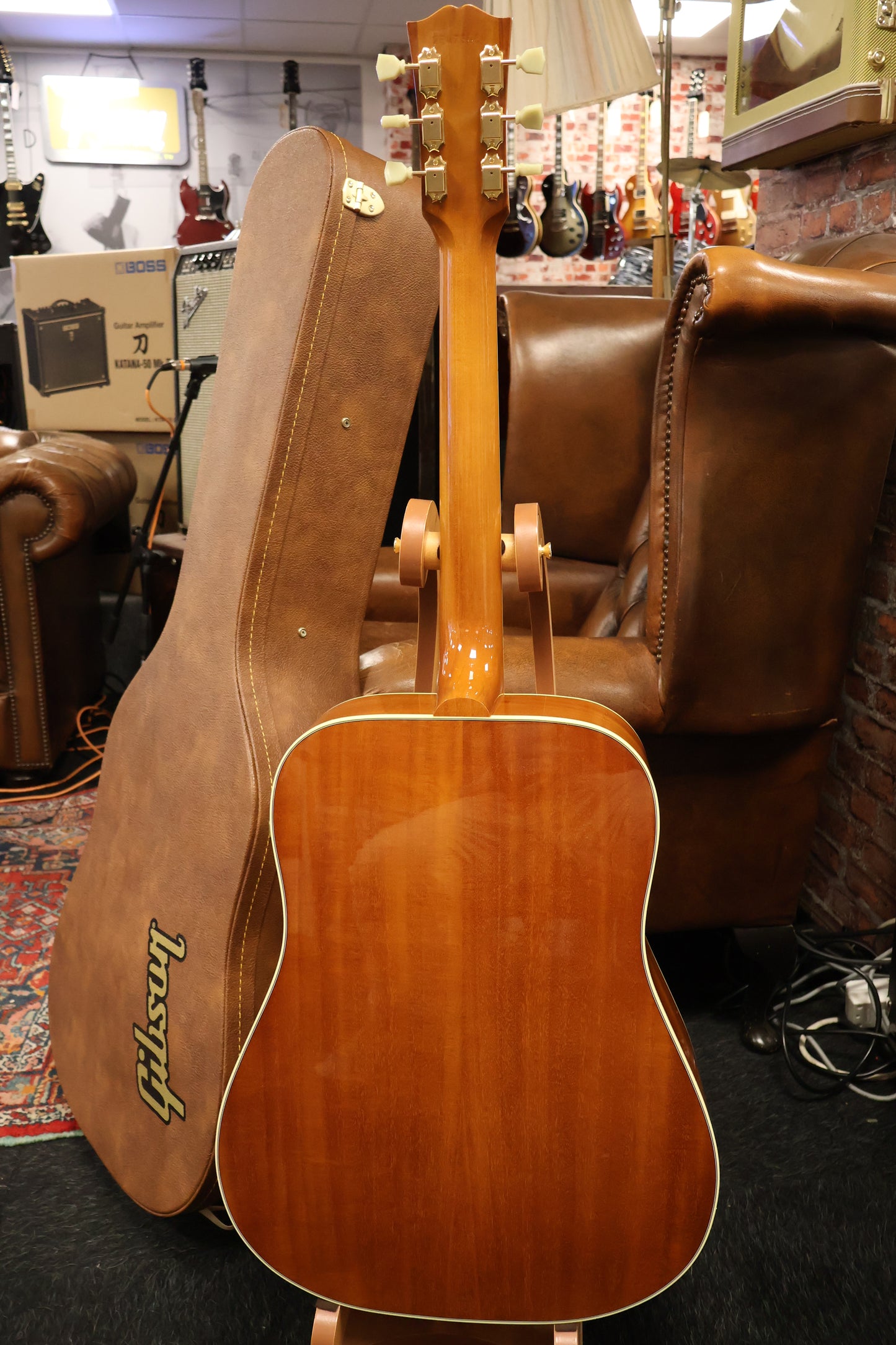 Gibson Hummingbird Original Heritage Cherry Sunburst