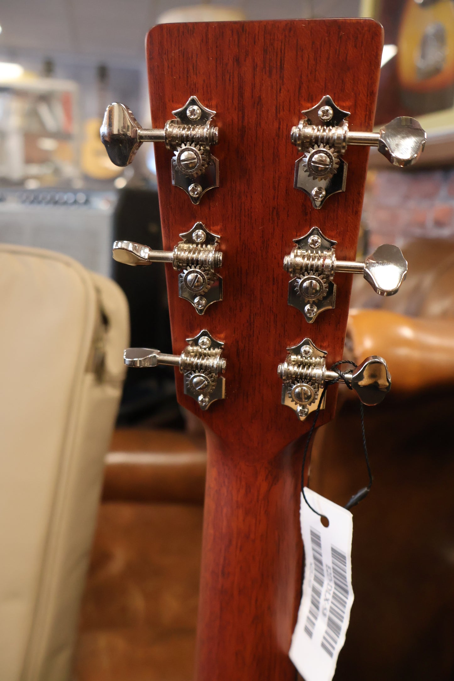 Eastman E2D-DLX Dreadnought (B-Stock)