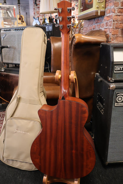 Eastman AC122-1CE Classic Grand Auditorium (B-Stock)