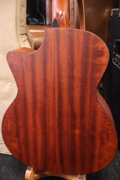 Eastman AC122-1CE Classic Grand Auditorium (B-Stock)