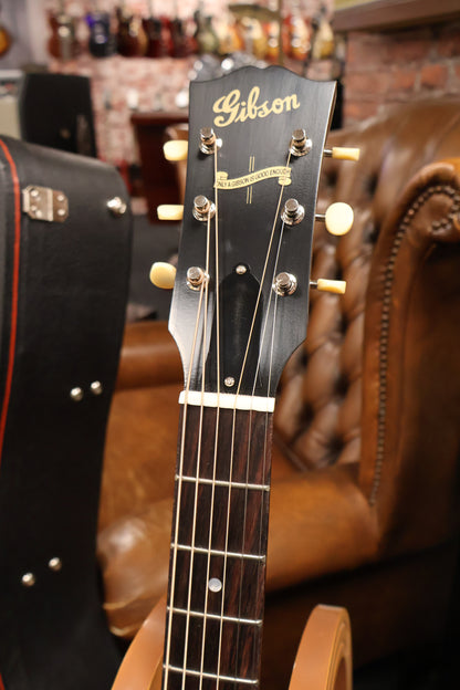 Gibson Custom 1942 Banner LG-2 Vintage Sunburst