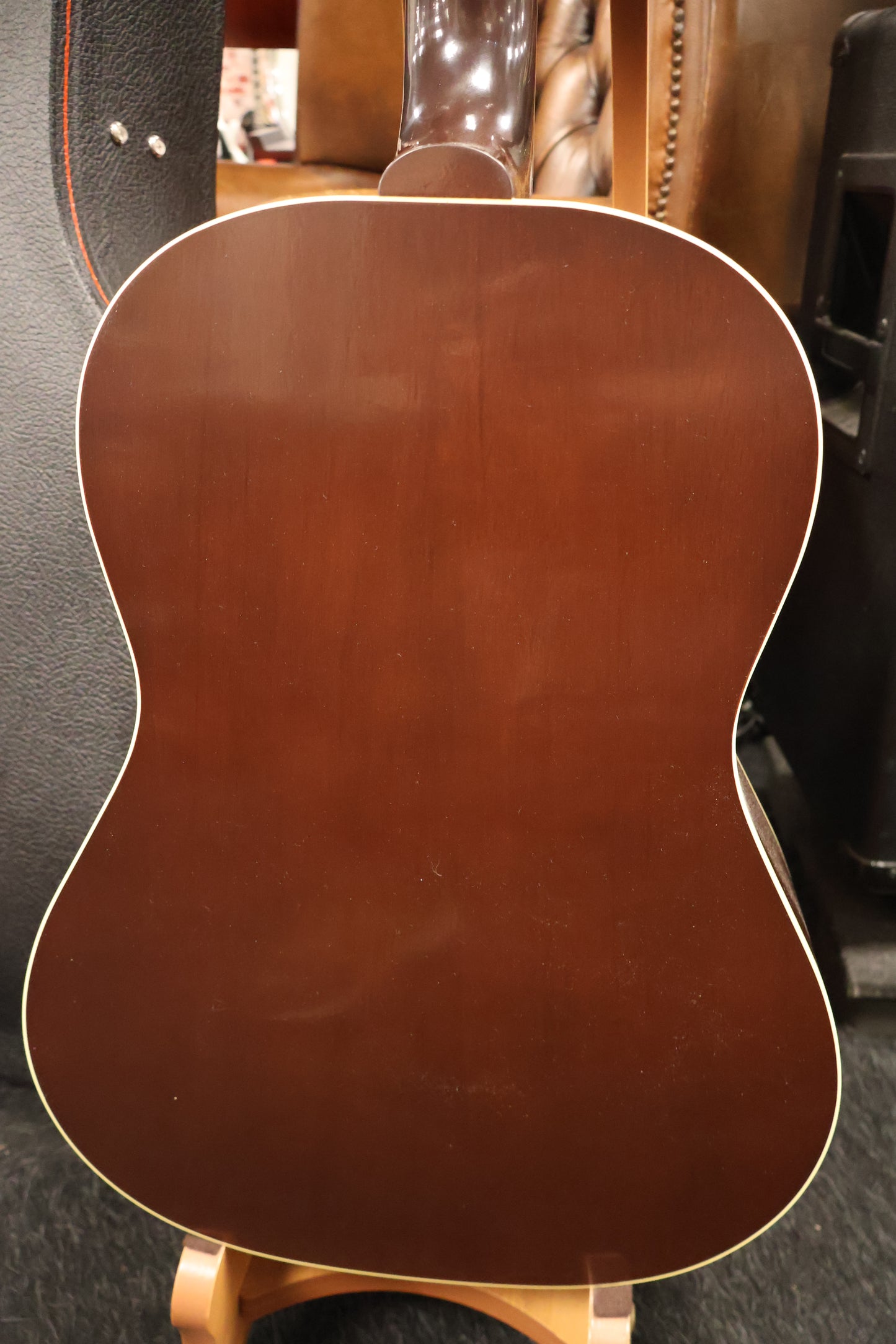 Gibson Custom 1942 Banner LG-2 Vintage Sunburst