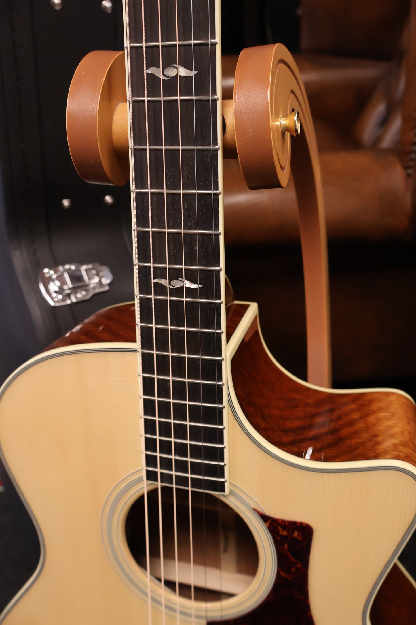 Eastman AC322-CE Grand Auditorium