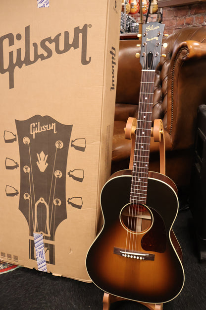 Gibson Custom 1942 Banner LG-2 Vintage Sunburst