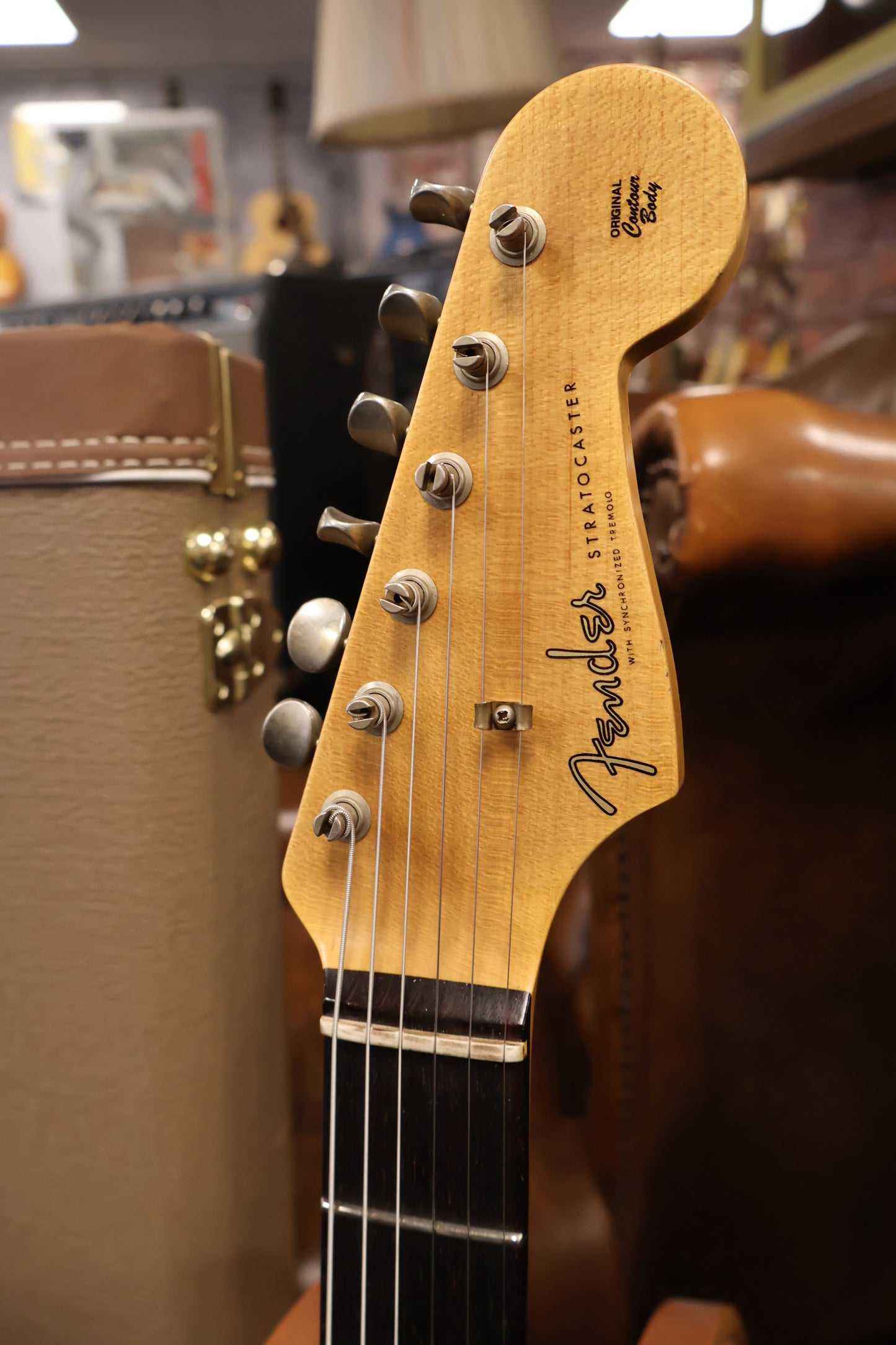 Fender CS 1959 Stratocaster Journeyman Relic - Super Faded Aged Shell Pink (Used)