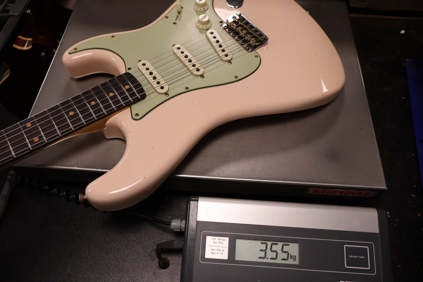 Fender CS 1959 Stratocaster Journeyman Relic - Super Faded Aged Shell Pink (Used)