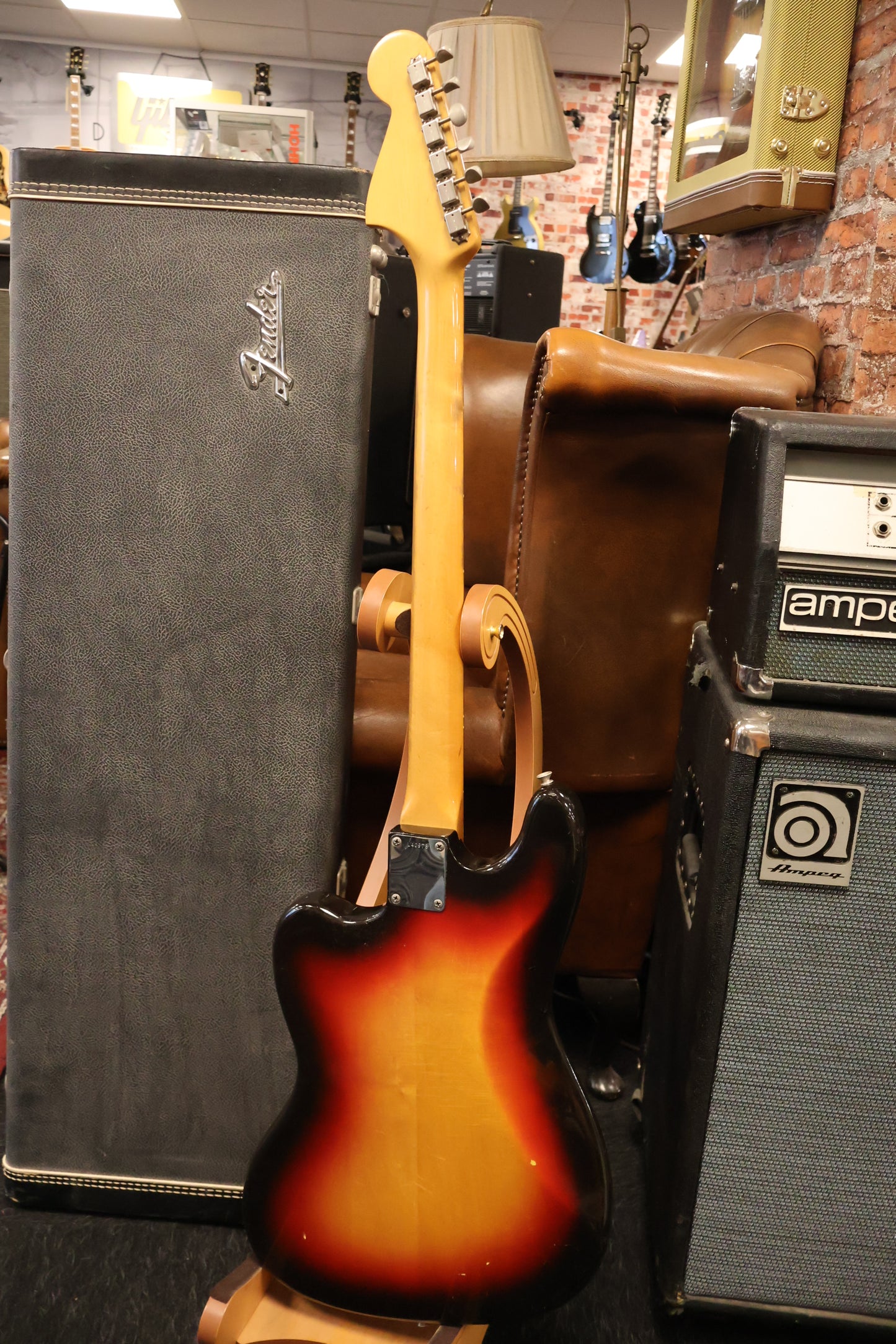 Fender 1964 Bass VI Sunburst