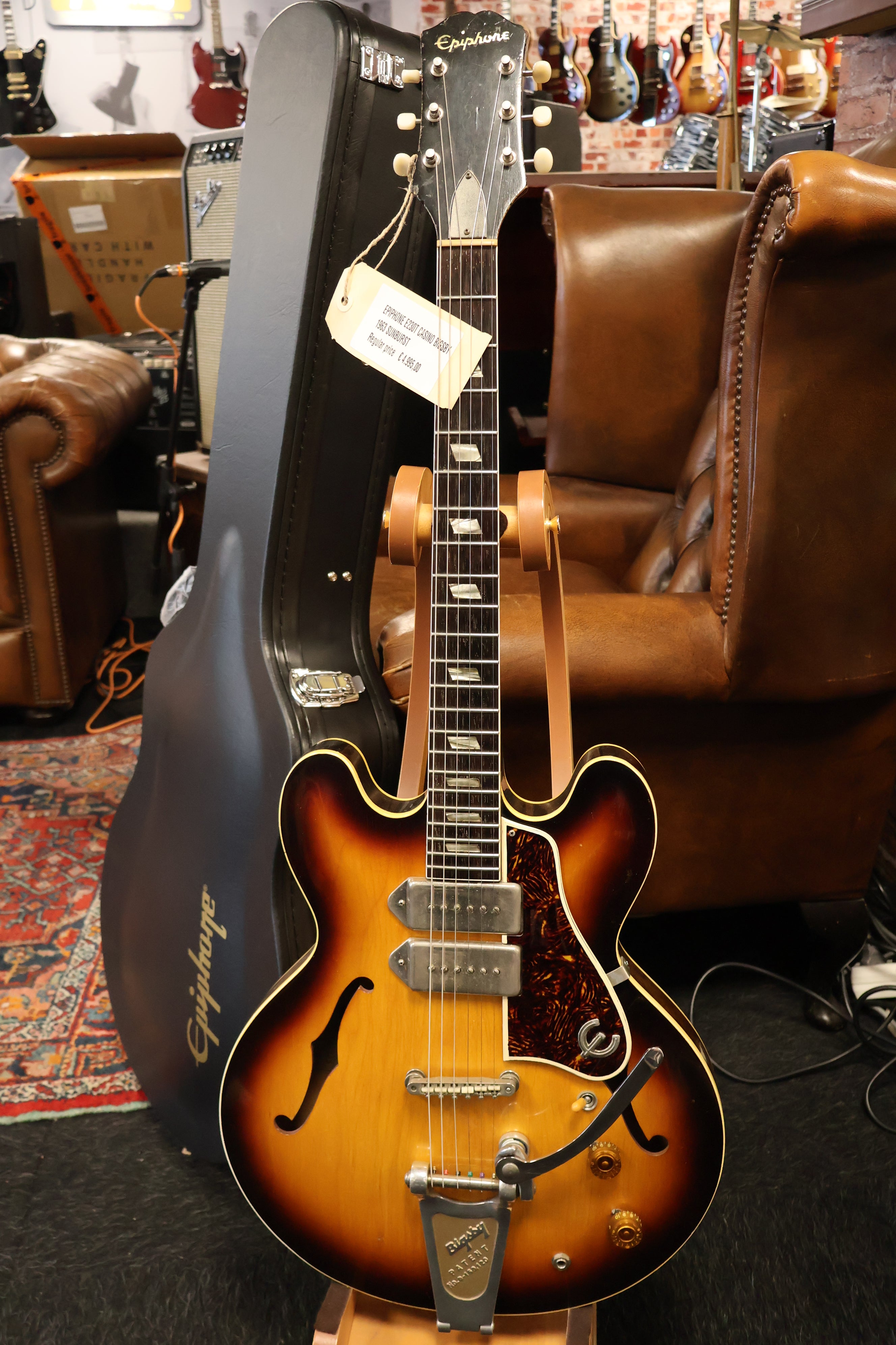 Epiphone E230T Casino Bigsby 1963 Sunburst – Dirk Witte