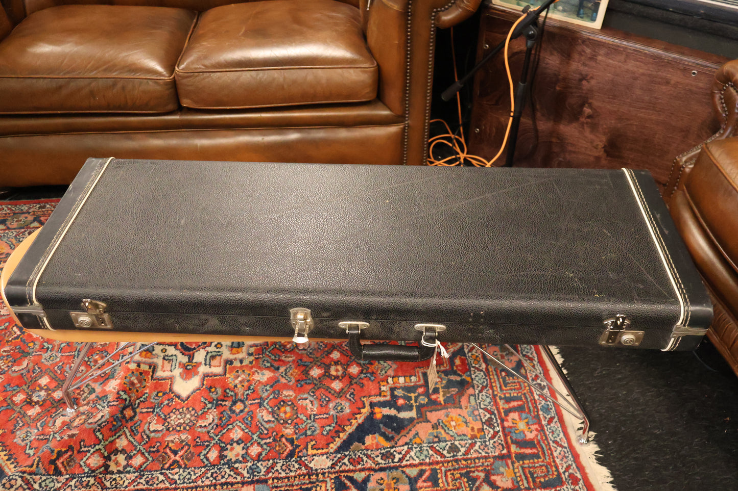 Fender 1976 Stratocaster Black Refin OHSC