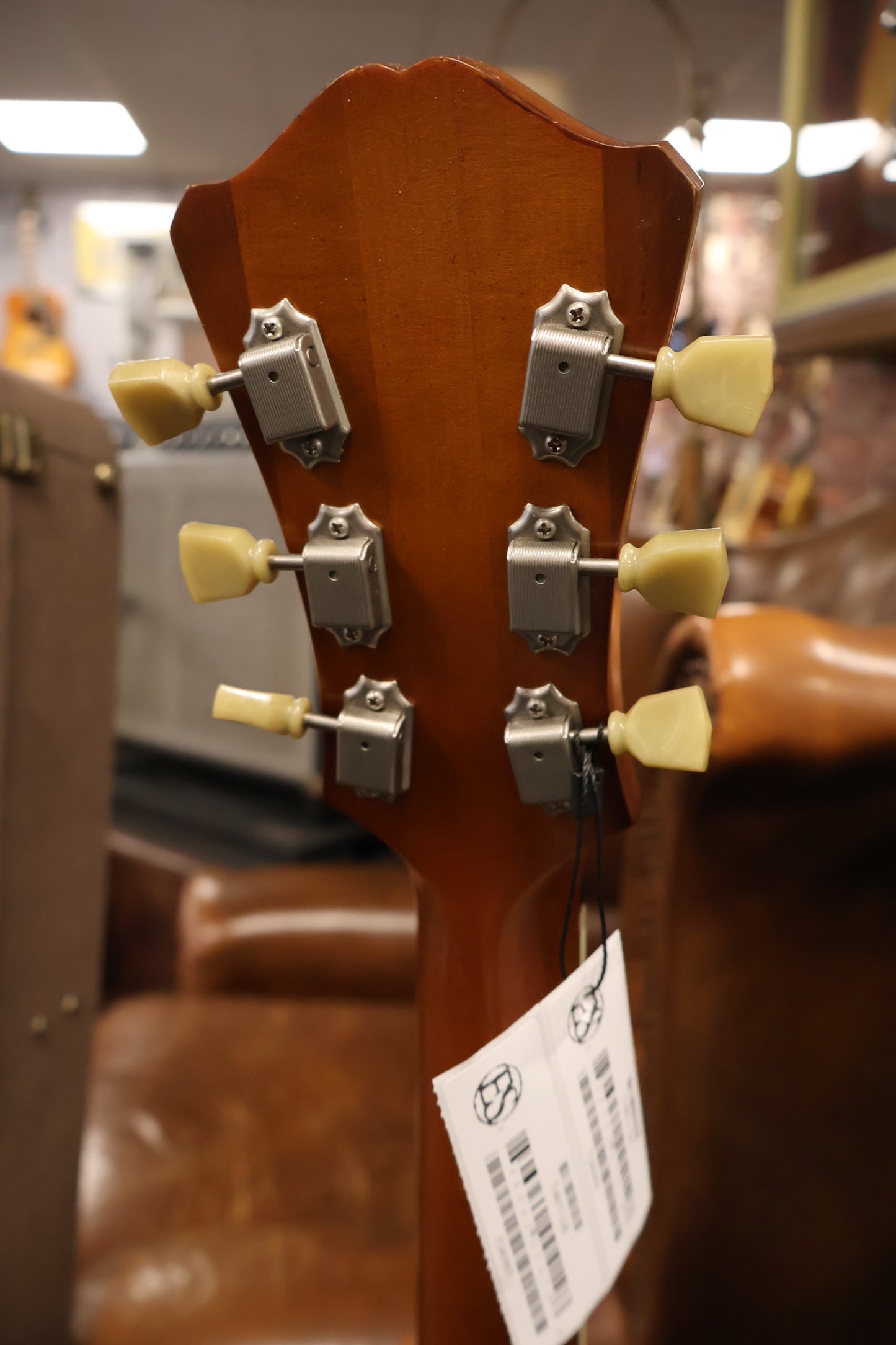 Eastman T49/V Archtop Varnish Gold Burst