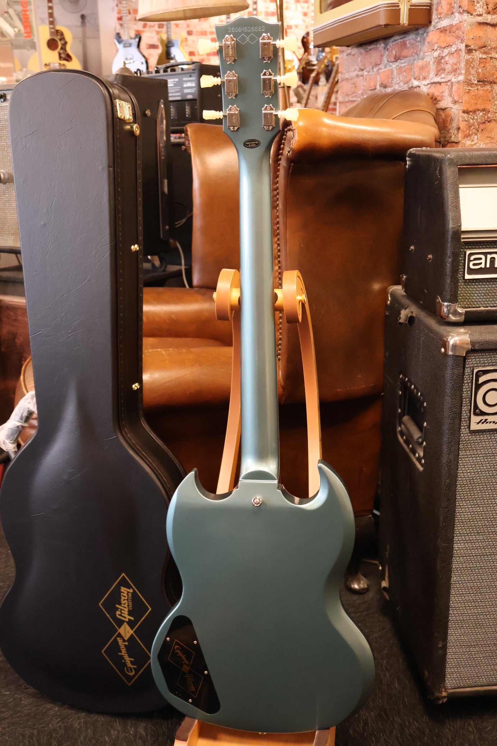Epiphone 1964 SG Standard with Meastro Pelham Blue – Dirk Witte
