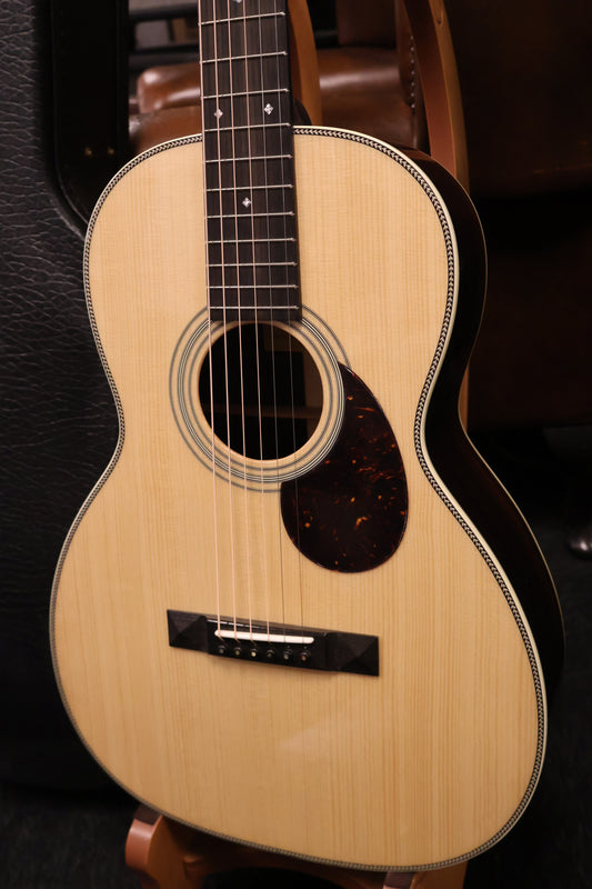 Eastman E20 OO Model 12 fret (B-Stock)